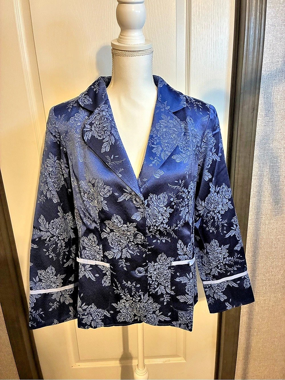 Susan Graver QVC style Floral Blazer in Blue & Gray Size Medium